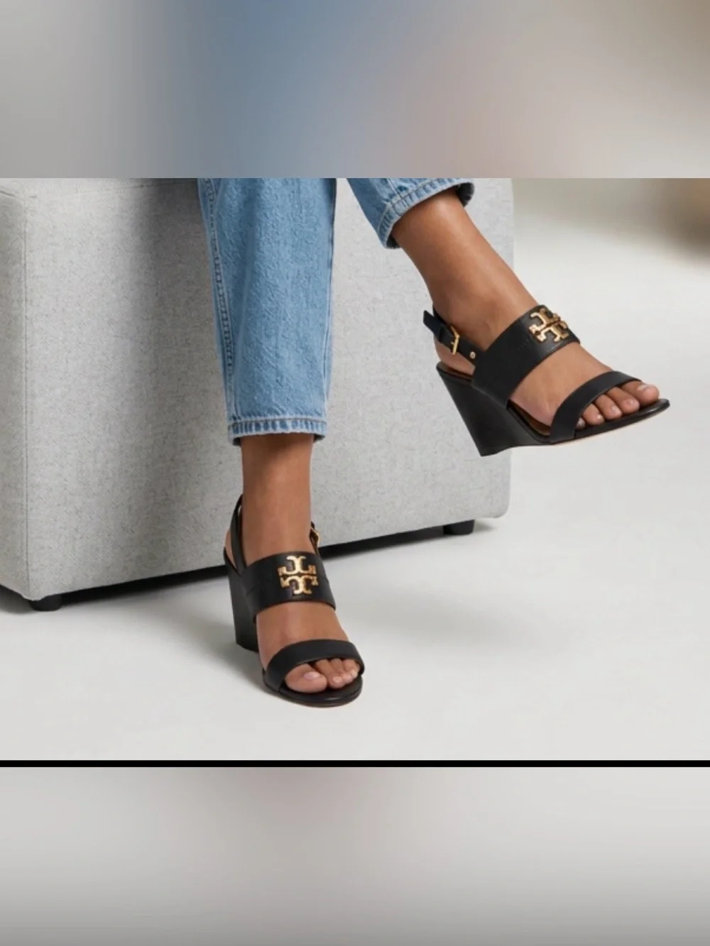 Tory Burch Everly 65mm wedge sandal in black with a gold-tone double-T size 10